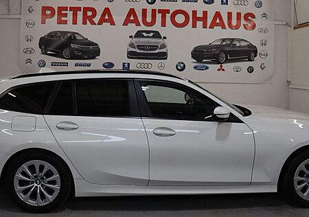BMW 320d Touring Advantage Automatik Panorama