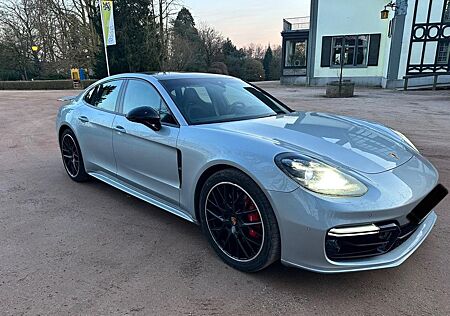 Porsche Panamera GTS