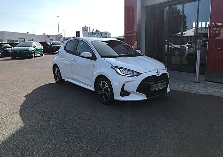 Toyota Yaris Hybrid Teamplayer