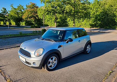 Mini ONE , 95 PS, TÜV 07/26, Allwetter Reifen