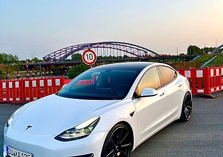 Tesla Model 3 Hinterradantrieb RWD RWD