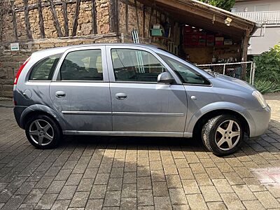 Opel Meriva 1.6 100000km -   Fünftürer mit AHK