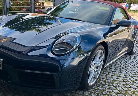 Porsche 992 Carrera Cabriolet Carrera
