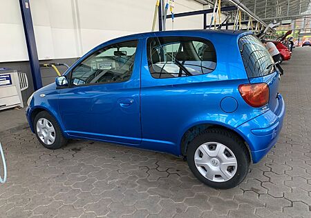 Toyota Yaris 1.0 -