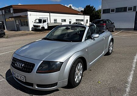 Audi TT Roadster 1.8T 110KW -