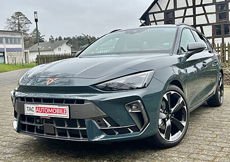 Cupra Leon ST 1.5eTSI ACC KEYLESS CARPLAY KAMERA NEU!