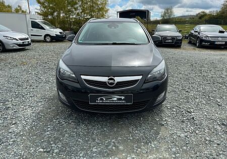 Opel Astra J Sports Tourer /1.6 Benz +LPG/Automatik