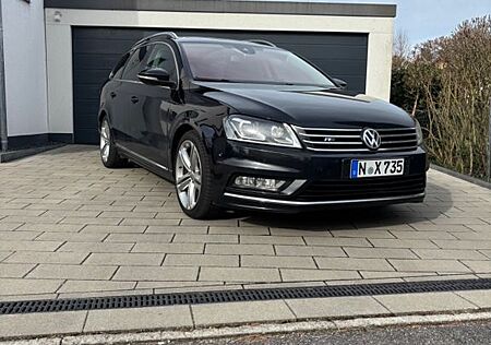 VW Passat Variant Volkswagen 2.0 TDI DSG 4MOT 130kW R-Line...