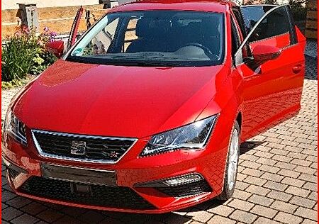 Seat Leon 1.5 TSI 96kW FR + Temp+ Shz+ AHK Desire Rot