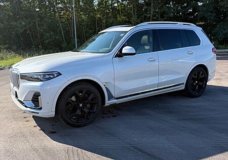 BMW X7 xDrive40i -