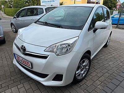 Toyota Verso-S Life 1.33 Dual VVT-i .Navi.Kamera.Sitzhe
