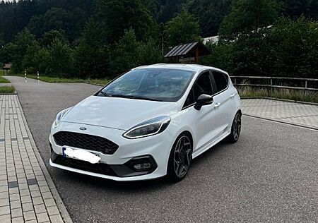 Ford Fiesta 1,5 EcoBoost ST mit Leder-Exklusiv-Pa...
