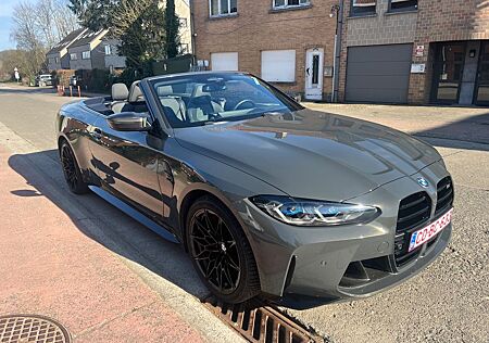 BMW M4 Competition xDrive Cabrio fast Vollausstattun