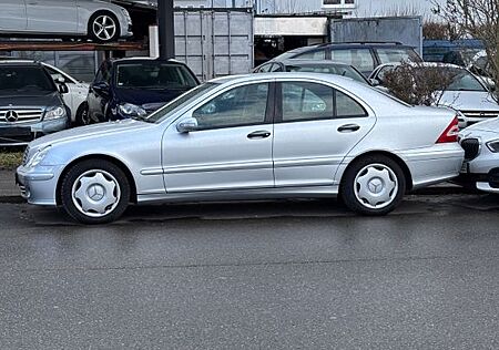 Mercedes-Benz C 180 LIMOUSINE AUTOMATIK HU-/AU 02/2027
