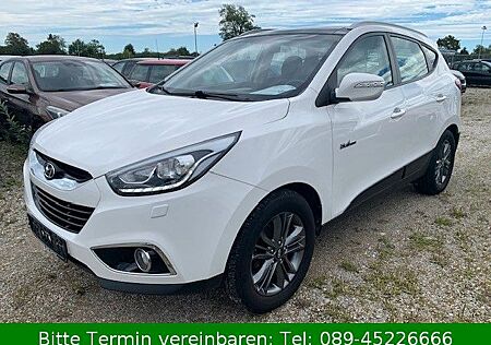 Hyundai ix35 *PANORAMA*TEILLEDER*8-FACH ALU*NAVI*SHZ*PDC*