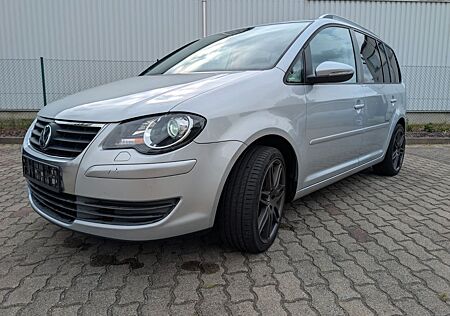 VW Touran Volkswagen 1.9 TDI DPF Freestyle Freestyle