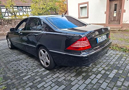 Mercedes-Benz S 430 -
