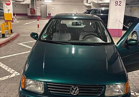 VW Polo Volkswagen 1.4 44kW Auto Basis