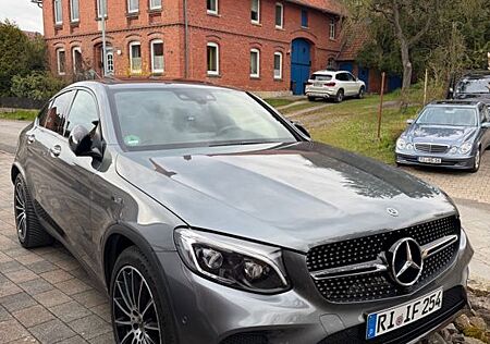 Mercedes-Benz GLC 350 d AMG 4MATIC Coupé VOLLAUSSTATTUNG