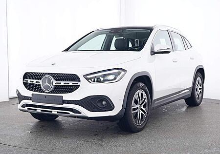 Mercedes-Benz GLA 180 Progressive AHK+Pano+Distr+Kam+Multibeam