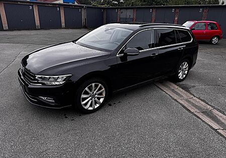 VW Passat Variant Volkswagen Business LED SHZ ACC TEMPOMAT PDC