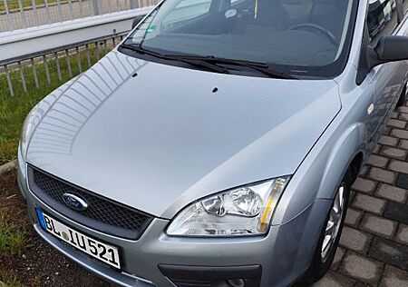 Ford Focus 1,6 Ambiente Ambiente