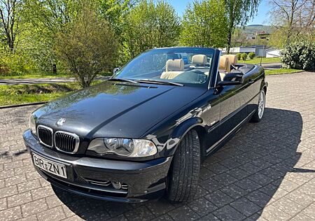 BMW 330Ci - Cabrio aus Erstbesitz (Garagenfahrzeug)