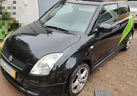 Suzuki Swift 1,3l 8x Bereifung Tüv Neu wenig Kilometer