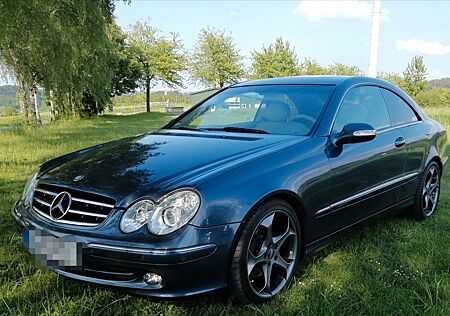 Mercedes-Benz CLK 320