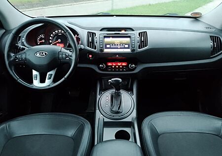 Kia Sportage gebraucht kaufen Kia Sportage 2.0 CVVT 4WD Dream-Team Automatik D...