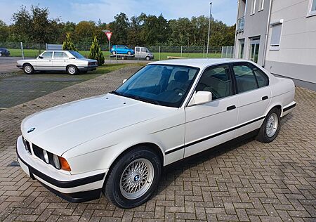 BMW 535i ; aus 1. Hand; Scheckheft; Insp.+Tüv+H neu*