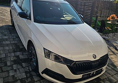 Skoda Octavia 2.0 TDI First Edition. Sport Edition