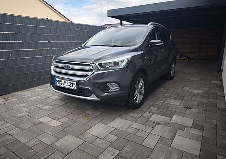 Ford Kuga 1,5 EcoBoost 2x4 110kW Titanium Titanium