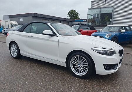 BMW 218i Cabrio*Automatik*1.HAND*32.300 km*M-Felgen