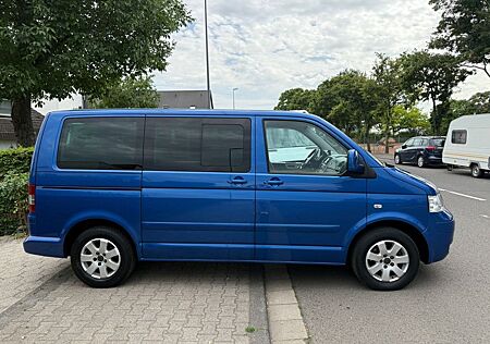 VW T5 Multivan Volkswagen 2.5 TDI