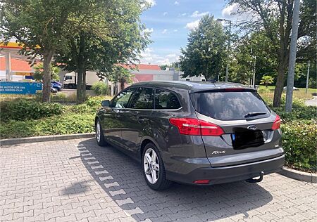 Ford Focus 1,0 EcoBoost 92kW Titanium Turnier Tit...