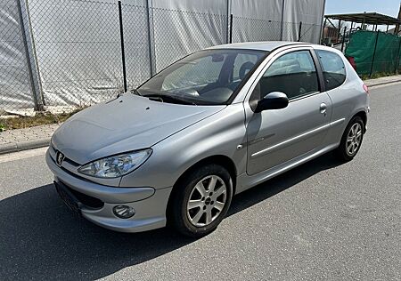 Peugeot 206 Quiksilver Klimaautomatik