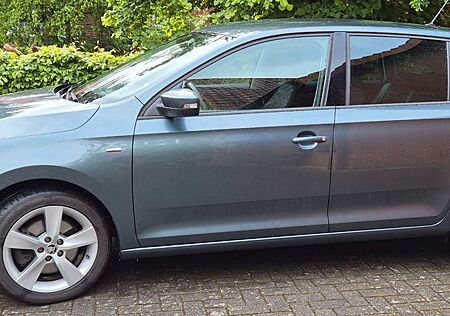 Skoda Rapid 1.0 TSI 81kW Active Spaceback Active