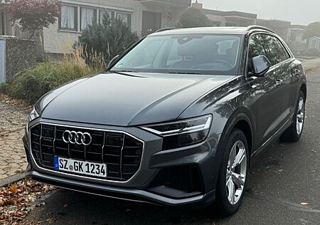 Audi Q8 50 TDI quattro tiptronic -