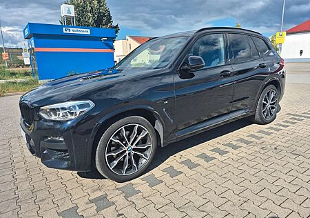 BMW X3 xDrive20d M 20" AHK Head up uvm Top Zustand