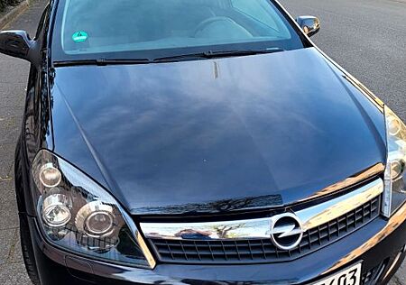 Opel Astra GTC 1.6 ECOTEC