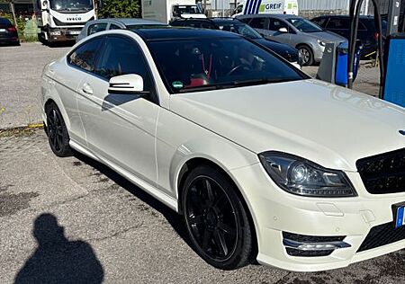 Mercedes-Benz C 350 gebraucht kaufen Mercedes-Benz C 350 BlueEFFICIENCY Coupé Autom. -