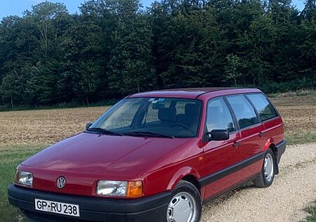 VW Passat Variant Volkswagen Neue Reifen + Katalysator TOP