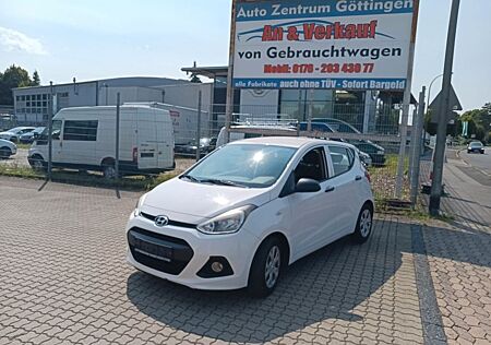 Hyundai i10 Basis Limousine 5 Türig 1.Hand TÜV Dez.2026