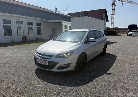 Opel Astra J Sports Tourer Active