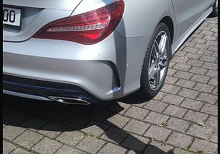 Mercedes-Benz CLA 220 d 4MATIC DCT - Garagenwagen