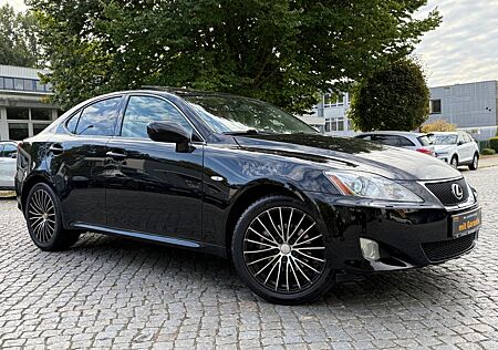 Lexus IS 220 d Excklusive Xenon Navi TÜV NEU!