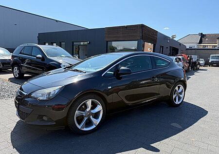 Opel Astra J GTC Turbo Innovation