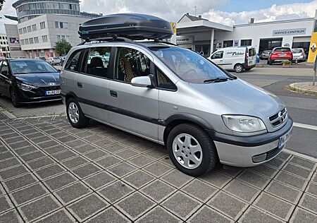 Opel Zafira 1.8 16V Comfort Comfort