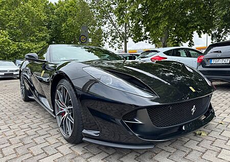 Ferrari 812 6.5 V12 Superfast DCT F1